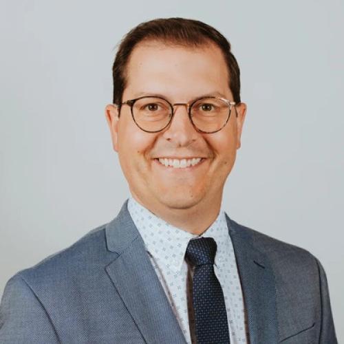 Dr. McKnight headshot