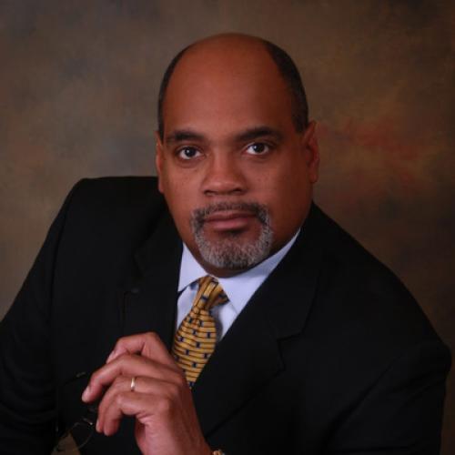 Dr. Warren headshot